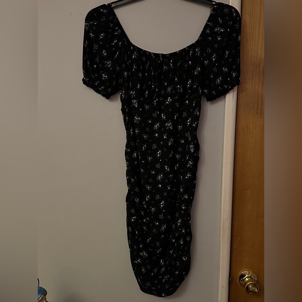 Black dress with little flowers